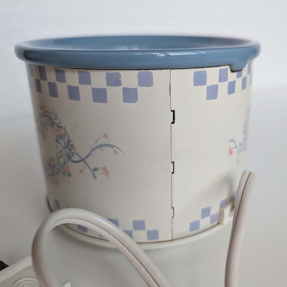 MINI Rival Potpourri Crock Model 3206/1 Cottagecore Granny Era VTG Heart Pattern - Picture 4 of 9